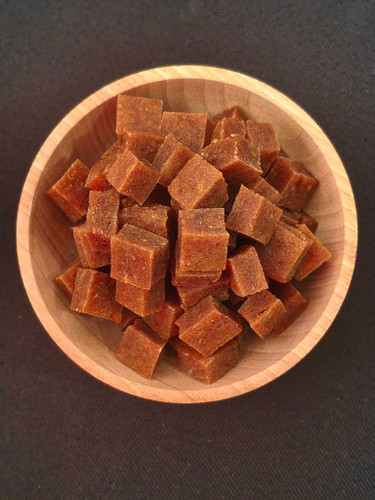 حبه میوه آلو شابلون و زردآلو در بسته های ۲۰۰ گرمی